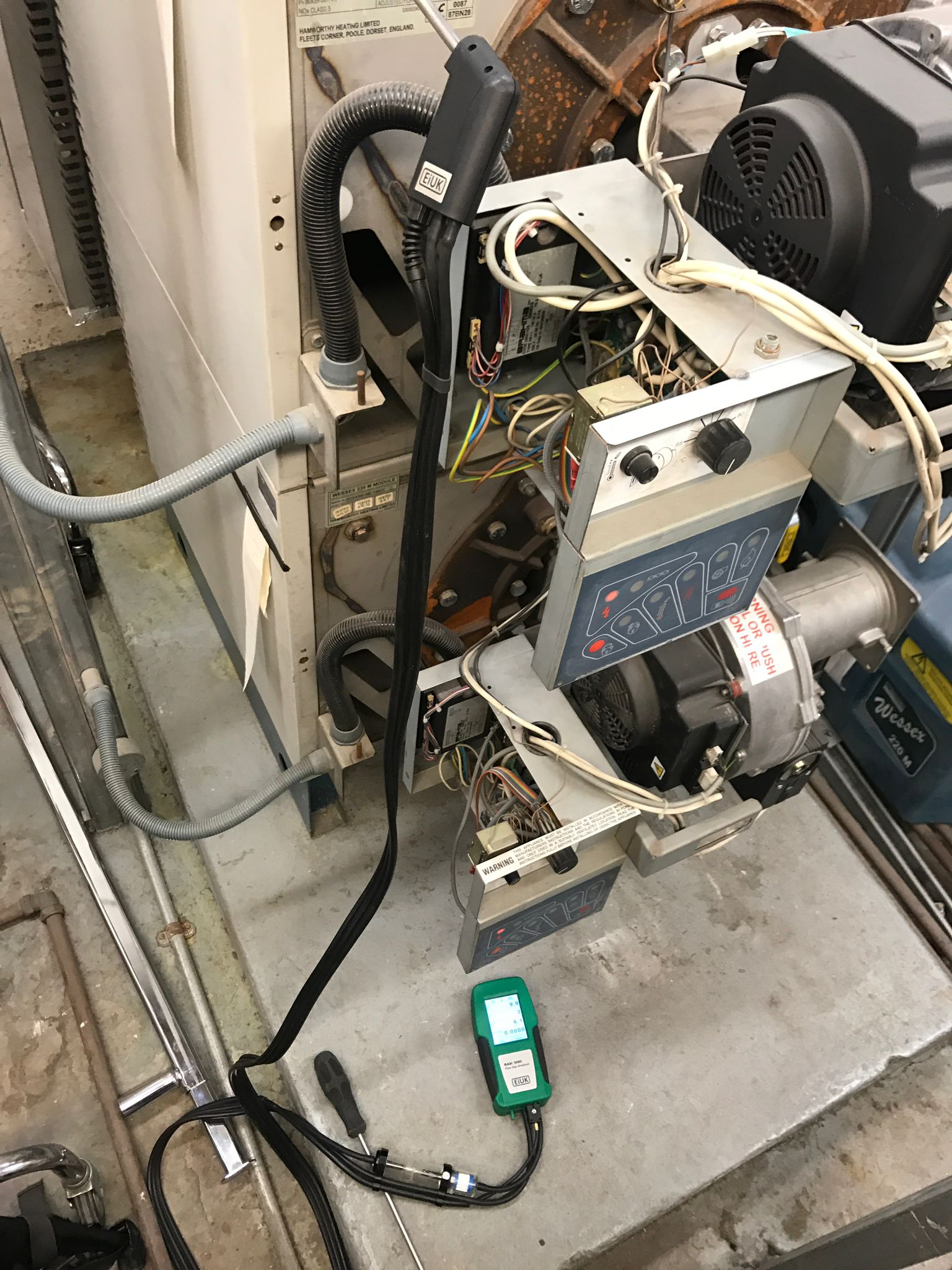 gas safe registered engineer near me Merton, SW19